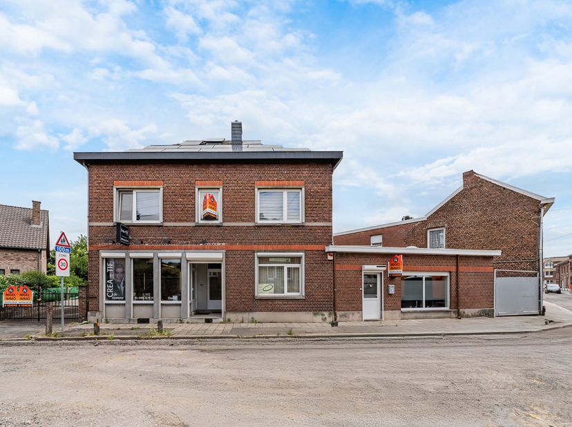 Hermée  Immeuble de rapport avec commerce + 2 unités résidentielles + terrasse &amp; jardin&lt;br /&gt;
Concept maison kangourou : commerce + 2 logements séparé