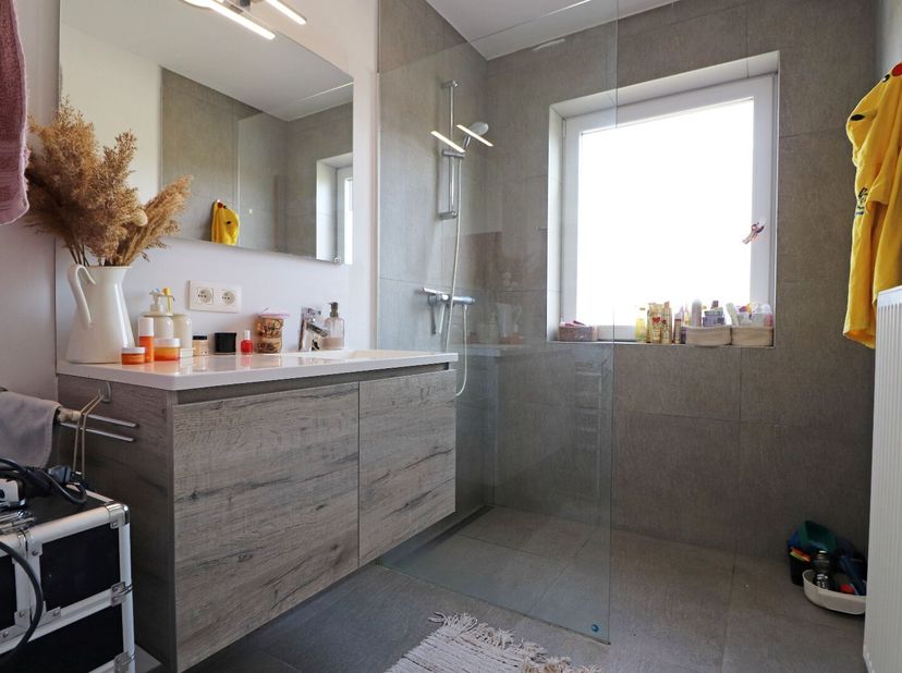 Appartement à louer
                    à 8880 Sint-Eloois-Winkel