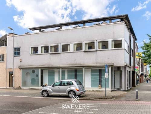                                         Commerce à vendre à Leopoldsburg, € 360.000
