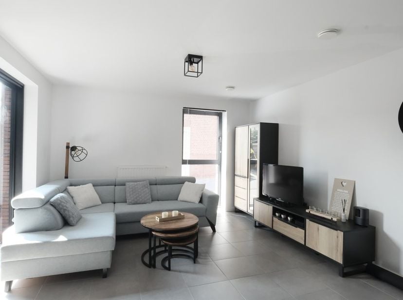 Gezellig appartement op gelijkvloers met 2 slaapkamers&lt;br /&gt;
&lt;br /&gt;
Dit vrijwel nieuwe appartement, gelegen in centrum van Hoeselt, is ideaal gelegen