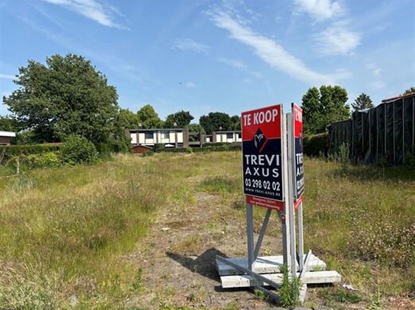 Terrain à vendre
                    à 9200 Baasrode