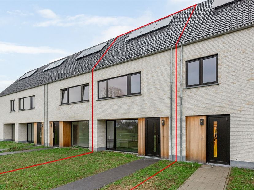 Openhuizendag zaterdag 10/05 van 17.00 tot 18.00.&lt;br /&gt;
Instapklare (BEN) woning te Zittaart-Meerhout, verkoop onder registratierechten. Rustige, land