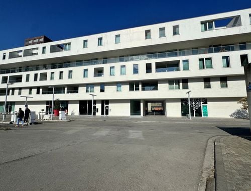                                         Commerce à vendre à Leuven, € 625.000
