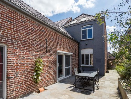                                         Eengezinswoning te koop in Outrijve, € 345.000
