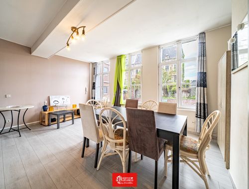                                         Appartement à louer à Tournai, € 800

