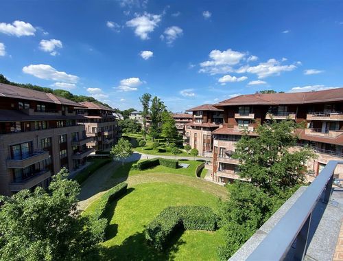                                         Appartement à louer à Auderghem, € 1.550
