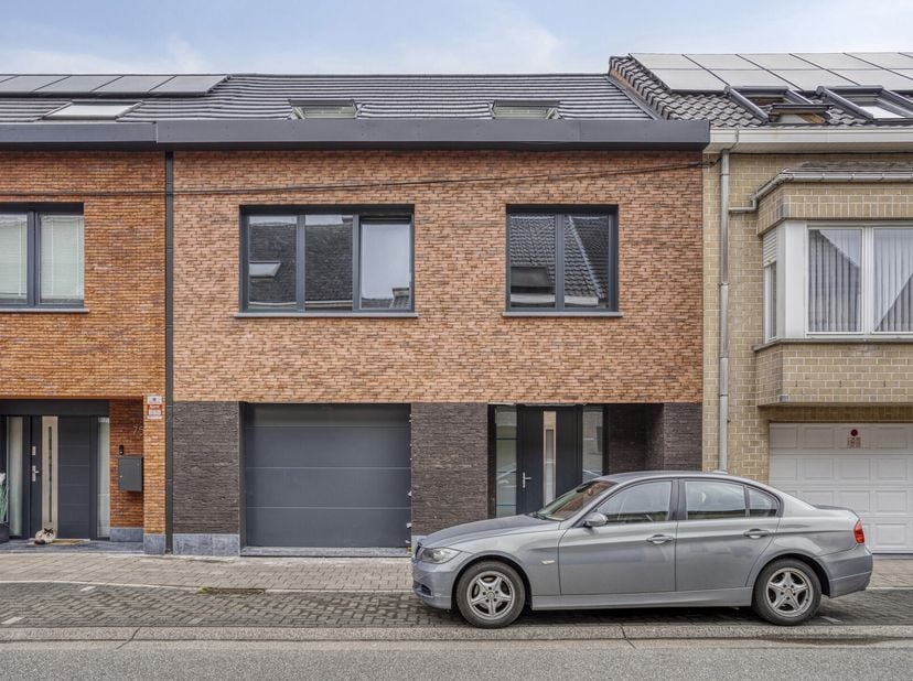 Très facile d&#039;accès et située au calme, cette maison de construction neuve à Casco peut être aménagée selon vos goûts. Cette construction solide compr
