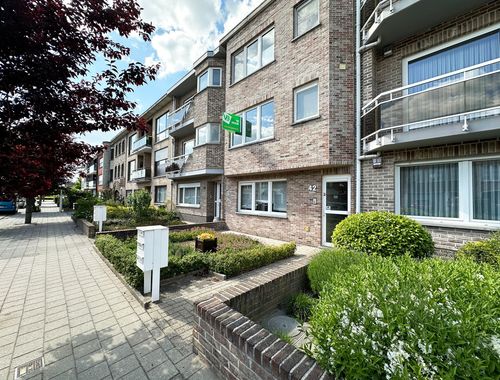                                         Appartement à louer à Wijnegem, € 930
