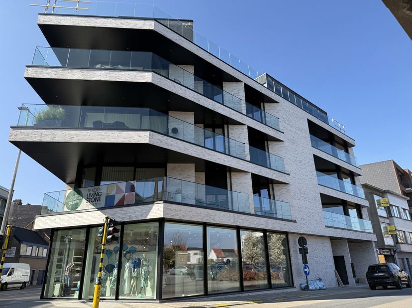 Dit appartement met 3 slaapkamers is gelegen op de 2de verdieping in Residentie Plume in het hart van Asse.&lt;br /&gt;
Het appartement omvat een leefruimte
