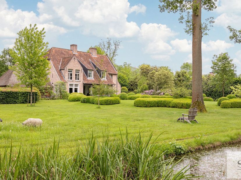 Maison à vendre
                    à 2900 Schoten