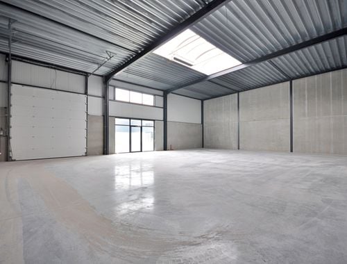                                         Bâtiment d’entreprise à vendre à Zwevegem, € 373.870
