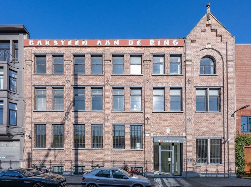Bien professionnel à vendre
                    à 2140 Borgerhout