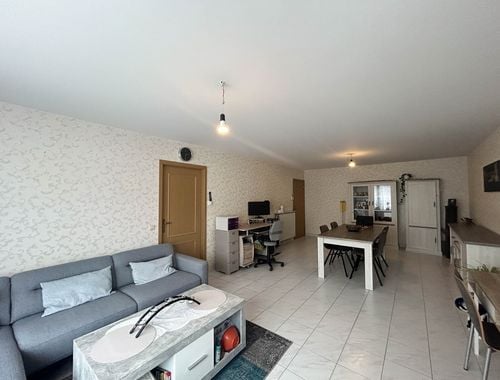                                         Appartement à louer à Roeselare, € 740
