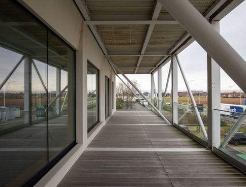                                         Espace de bureaux à louer à Roeselare, € 3.094
