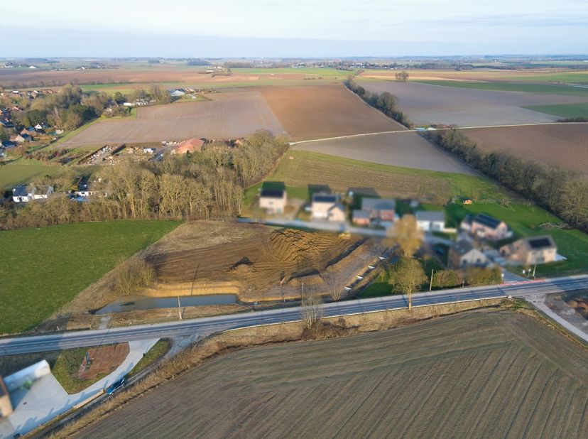 Ontdek deze uitzonderlijk ruime villabouwgronden in een groene en residentiële omgeving in Chaumont-Gistoux.&lt;br /&gt;
&lt;br /&gt;
Gesitueerd in het binnengebi