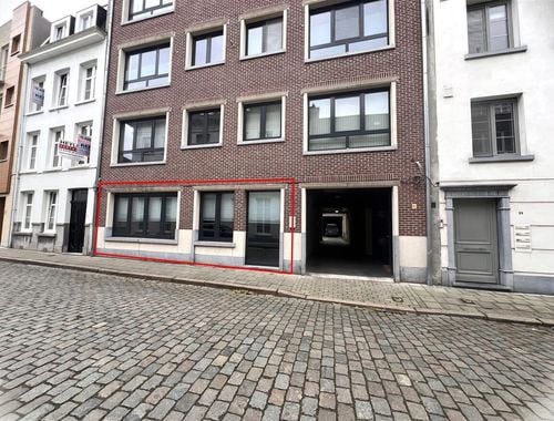                                         Gelijkvloers app. te huur in Lier, € 930
