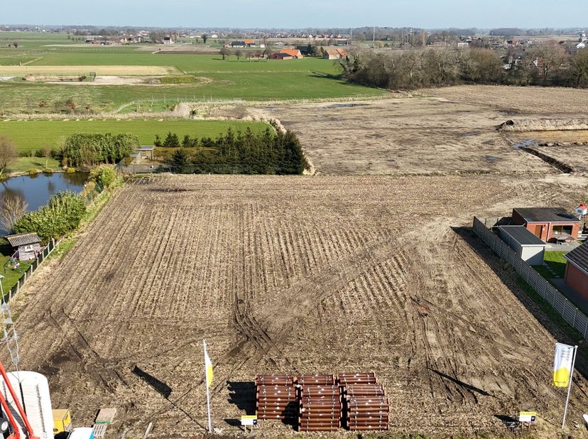 Terrain à vendre
                    à 8680 Koekelare