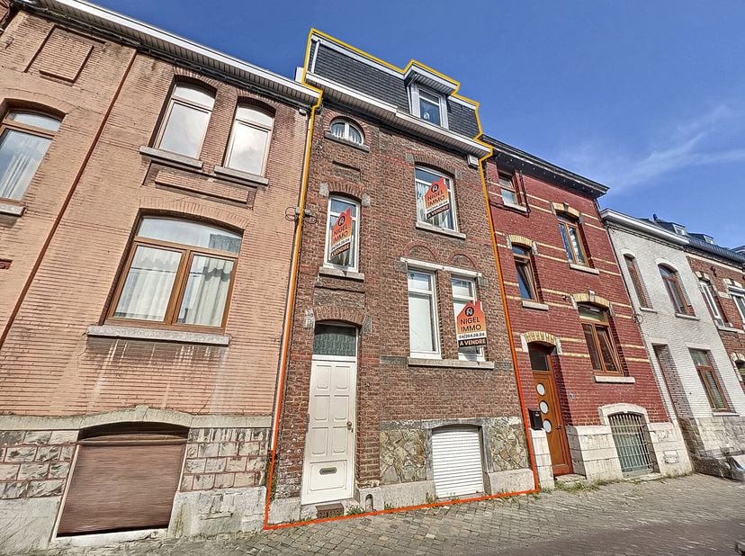 Quartier du Laveu  MAISON 4 CHAMBRES À RÉNOVER  IDÉALE POUR DE LA COLOCATION !&lt;br /&gt;
Nigel IMMO a le plaisir de vous présenter cette maison 2 façades