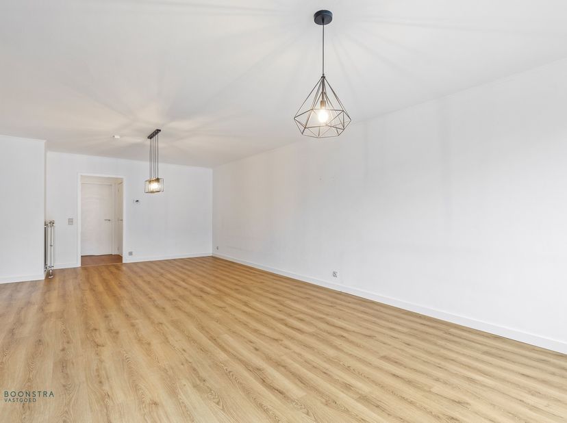 Op een goede locatie te Heist-op-den-Berg bevindt zich dit instapklaar appartement met 2 slaapkamers en terras. Het appartement geniet van een uitstek