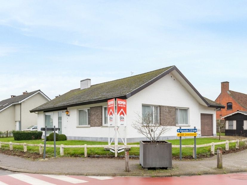 [[ DIT PAND NEEMT DEEL AAN DE ERA OPEN HUIZEN DAG OP 14/6 VAN 13:00 TOT 14:00 ]] Verzorgde woning met 3 slaapkamers en tuin op 629m² in Kanegem!!!! SC