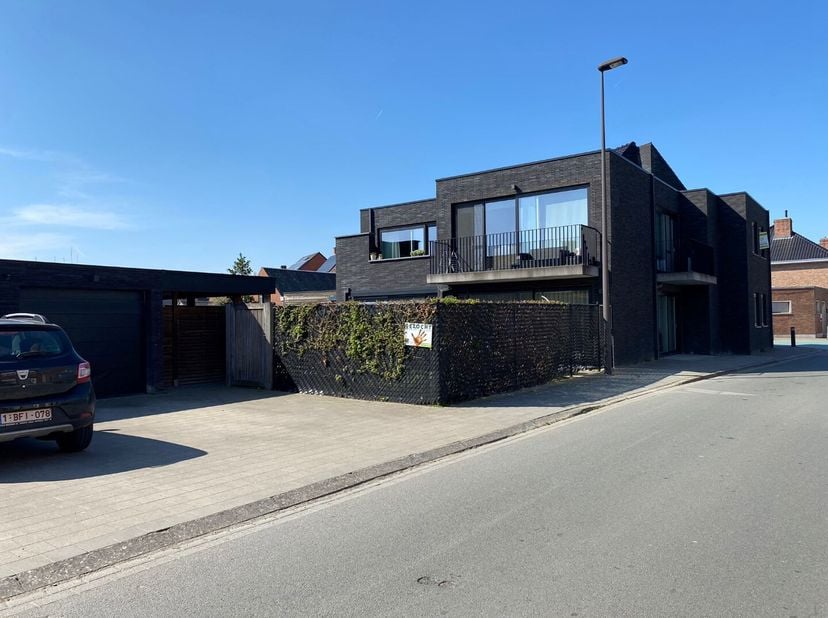 Appartement à louer
                    à 8700 Aarsele