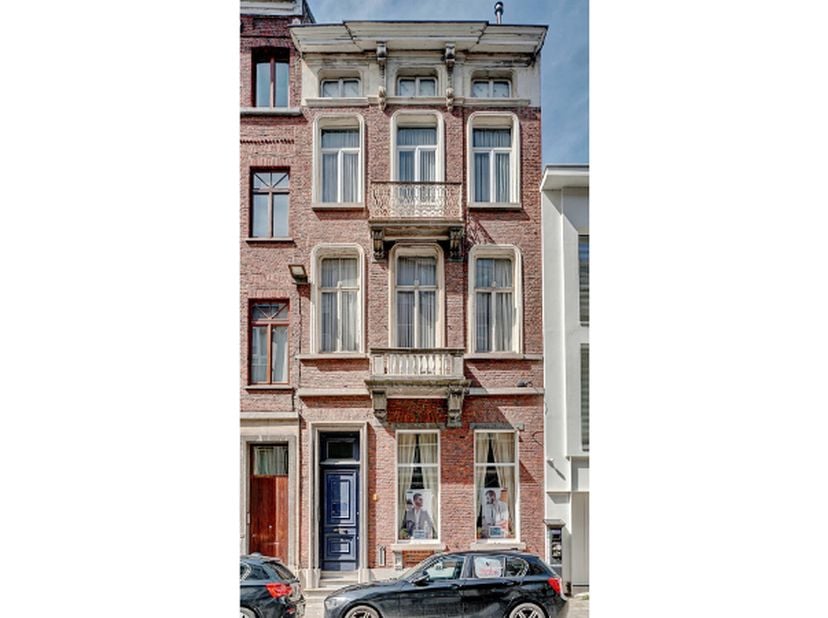 Bien professionnel à vendre
                    à 2800 Mechelen