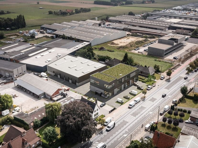 Nieuwbouw kantoorruimte met een oppervlakte van 684 m² en 14 privatieve parkeerplaatsen te koop.&lt;br /&gt;
&lt;br /&gt;
Het casco kantoor situeert zich op de 1e