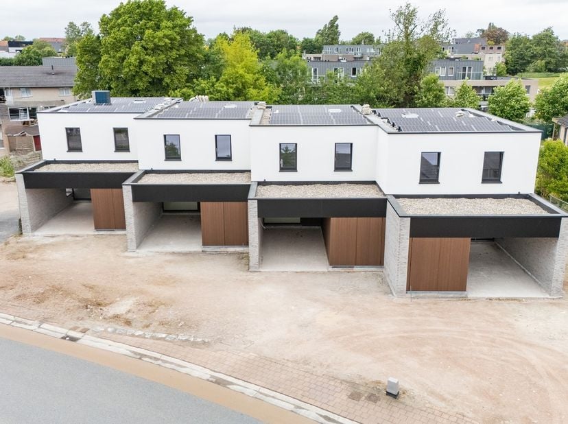 Huis te koop
                    in 8760 Meulebeke