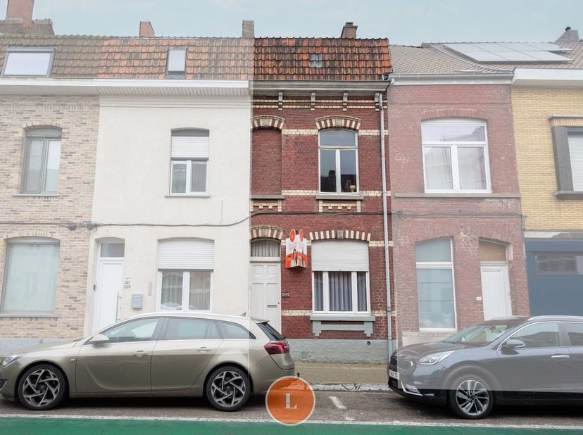 Te renoveren woning met potentieel.&lt;br /&gt;
&lt;br /&gt;
Deze woning aan de rand van het centrum van Menen biedt tal van mogelijkheden voor wie graag een thui