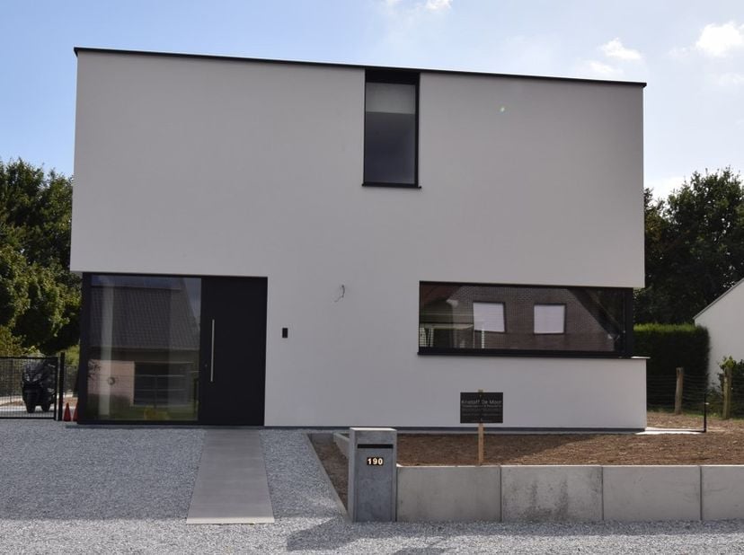 TE KOOP in De Pinte Nieuwstraat 63 lot 2&lt;br /&gt;
&lt;br /&gt;
Mooi gelegen percelen bouwgrond met wijds zicht achteraan voor het bouwen van een open bebouwing