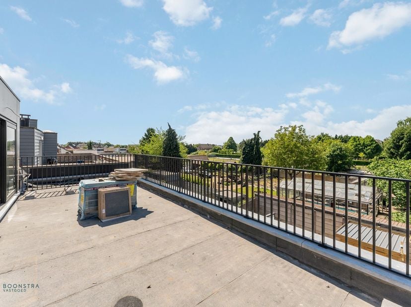Residentie &quot;DE MEEUW&quot;, een kleinschalig gebouw bestaande uit 4 appartementen, bevindt zich op een goede locatie te Westerlo in de nabijheid van winkel