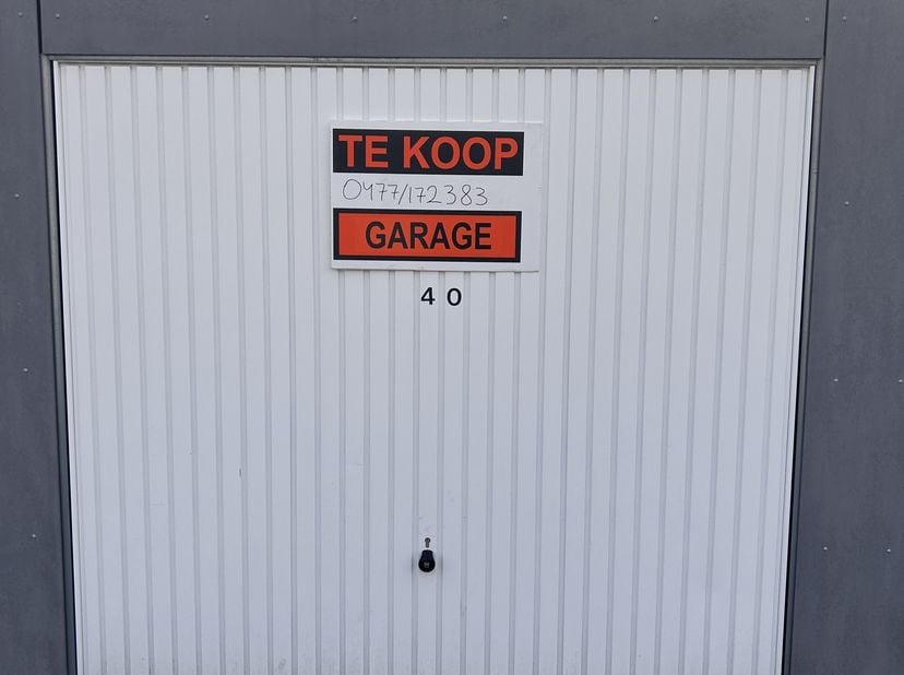 Garage à vendre
                    à 9000 Gent