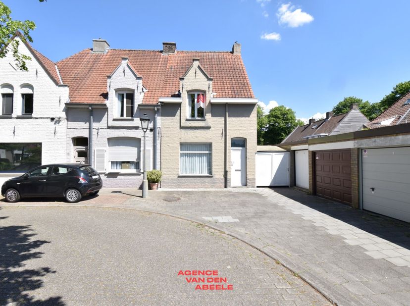 Maison à vendre
                    à 8000 Sint-Pieters