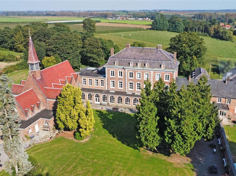 Ontdek de vele mogelijkheden van het kasteel van Velm Een uniek, goed onderhouden pand met authentieke charme.&lt;br /&gt;
Te midden van het Haspengouwse la