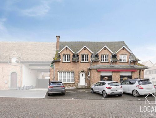                                         Usage mixte à vendre à Onze-Lieve-Vrouw-Lombeek, € 310.000
