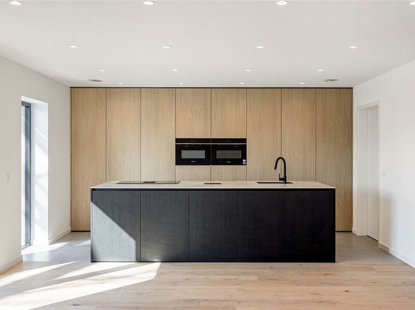 In de geliefde Dierenwijk in Bolderberg, presenteren wij met trots dit volledig gerenoveerde appartement van maar liefst 117m². &lt;br /&gt;
Dit instapklare