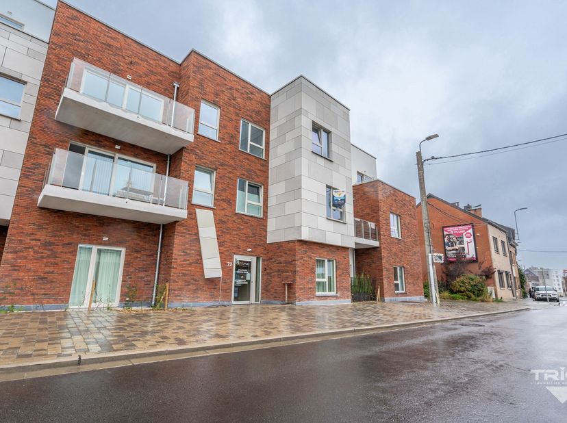 *** OPTION - DANS L&#039;ATTENTE DE LA SIGNATURE DU BAIL *** Superbe appartement NEUF à distance à pied de la Grand Place de Nivelles et de toutes les comm