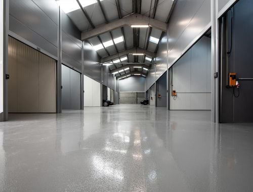                                         Garage à louer à Otegem, € 595
