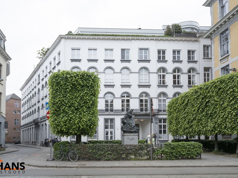 Appartement à louer
                    à 2000 Antwerpen