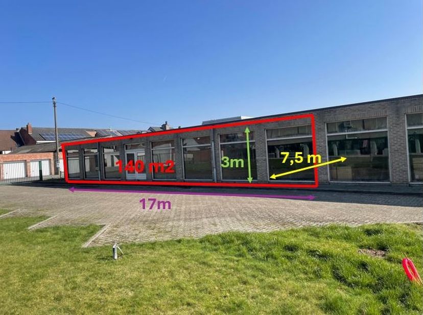 opslagruimte vlakbij station Deinze en op 1.5 km van op /afrit Deinze