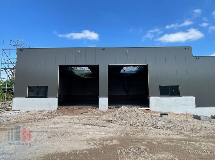 Deze nieuwe KMO-unit van +/- 165 m² maakt deel uit van het nieuwbouw state-of-the-art bedrijvenpark &#039;&#039;MG PARK ARSELA&#039;&#039; bestaande uit 12 KMO-units. &lt;br