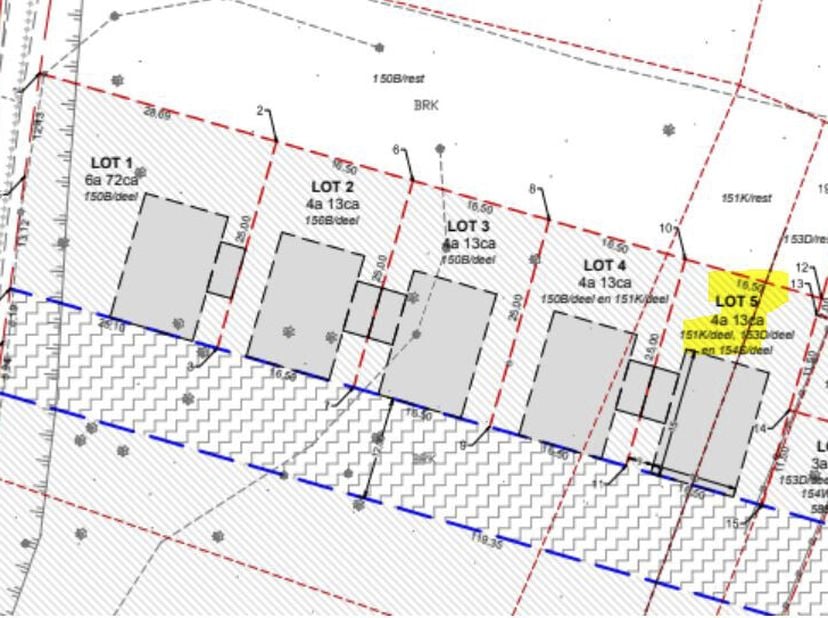 BOUWGROND VOOR OPEN BEBOUWING &lt;br /&gt;
 &lt;br /&gt;
Goed gelegen. Zie lot 5 op het plan.  &lt;br /&gt;
Met mogelijkheid voor open bebouwing, binnen een nieuwe verk