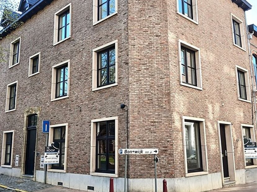 A vendre : local commercial idéal pour l&#039;exercice d&#039;une profession libérale&lt;br /&gt;
Vous êtes à la recherche d&#039;un endroit calme mais central pour votre