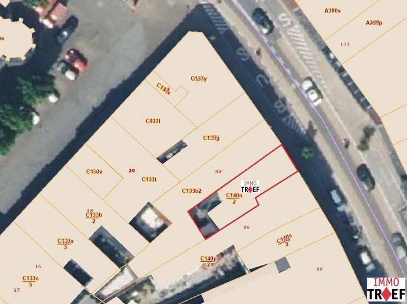 Terrain à vendre
                    à 9200 Dendermonde