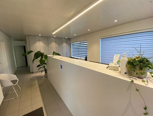                                         Kantoor te huur in Sint-Gillis-Waas, € 1.750
