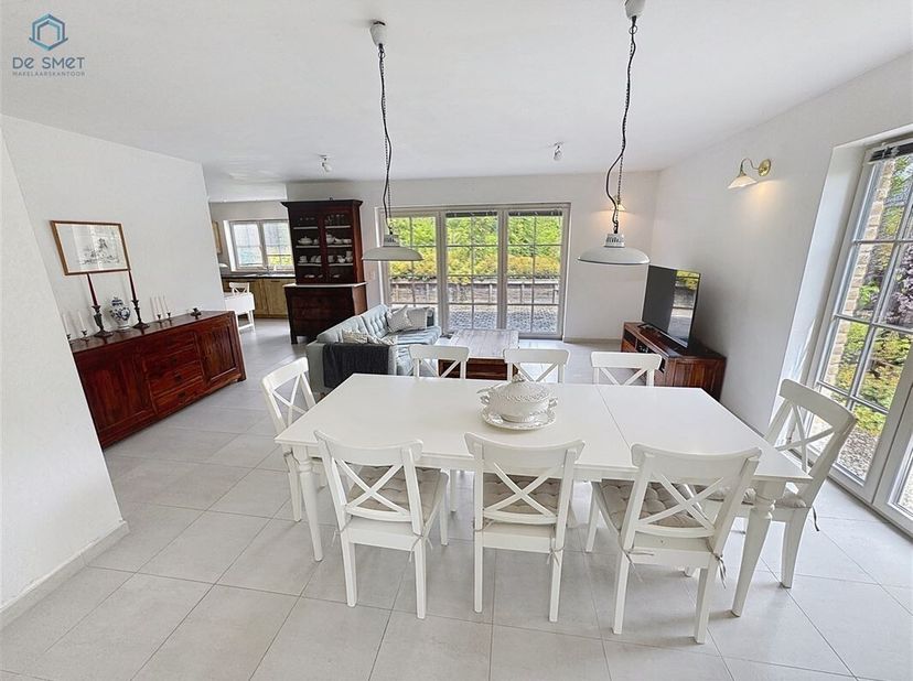 Stijlvol wonen in alle comfort  Energiezuinige pastoriewoning in groene omgeving&lt;br /&gt;
Bent u op zoek naar een instapklare woning met karakter én hede
