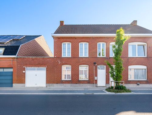                                         Maison à louer à Poperinge, € 850
