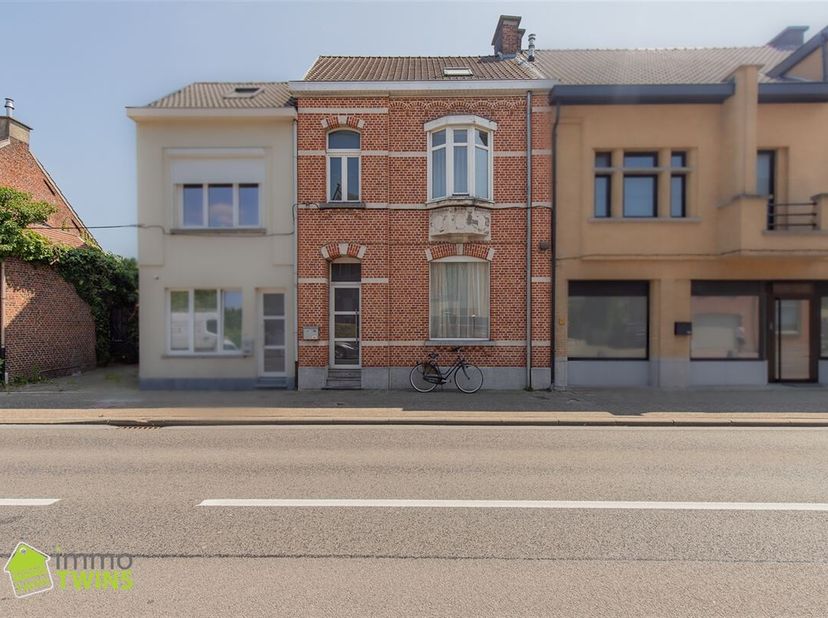 Maison à vendre
                    à 9200 Oudegem