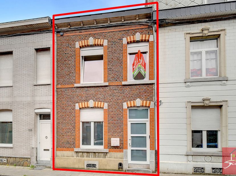 VISITE VIRTUELLE: https://my.matterport.com/show/?m=NKMu3m7WNJy - L&#039;immobilière SCIARA vous présente cette charmante maison d&#039;habitation rénovée et pr