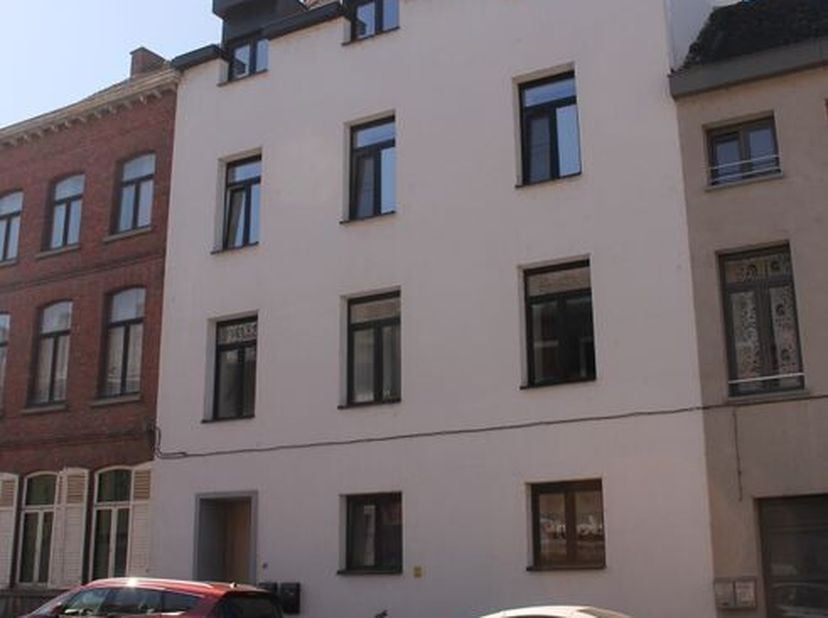 Appartement à vendre
                    à 9600 Renaix